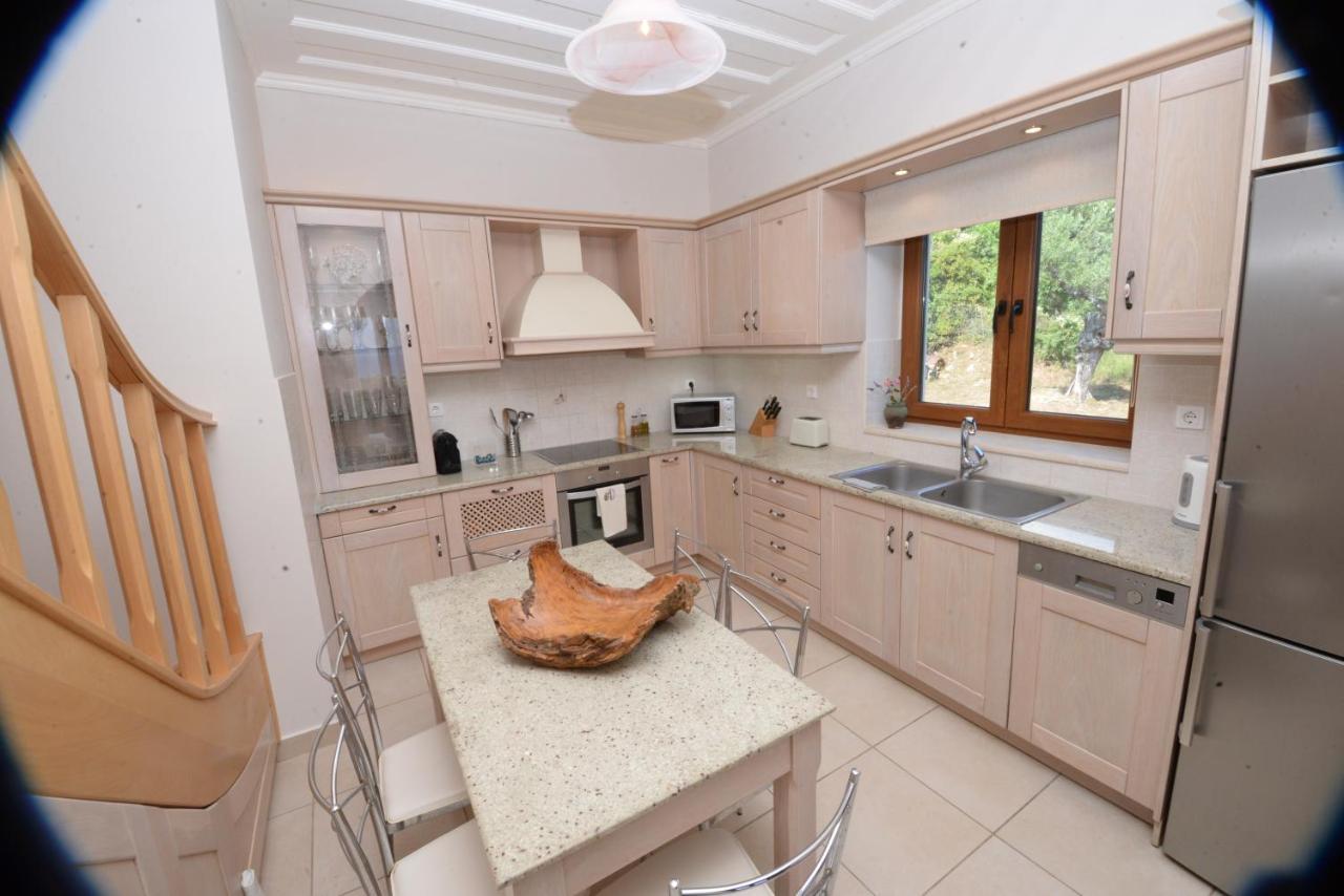 Villa Melanthi Kassiopi Corfu Extérieur photo